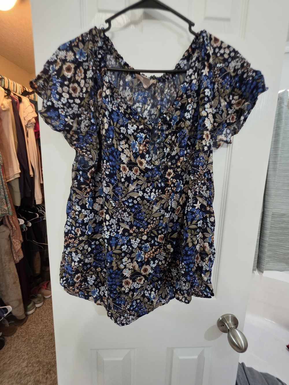 Philosophy Navy Floral Ruffle Short-Sleeve Blouse